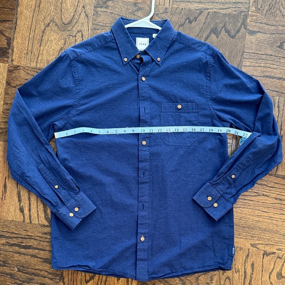 ROWM Men’s Navy Blue Neppy Casual Button-Down Shirt with Button Pocket NWOT